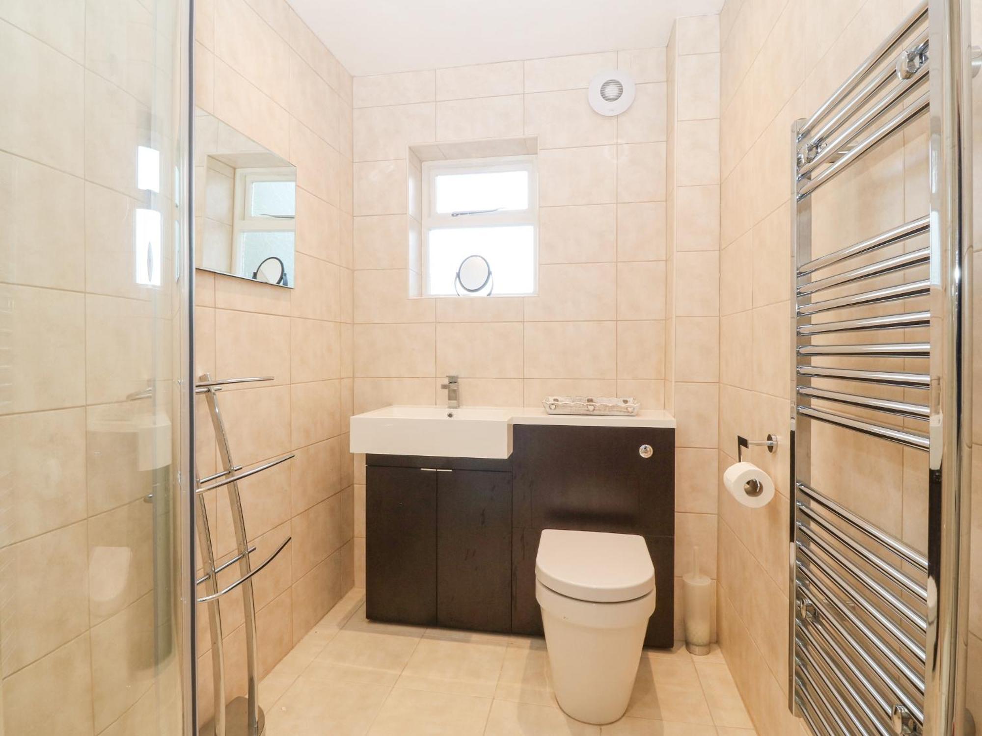 Riverview Apartment Cemaes Bay Buitenkant foto