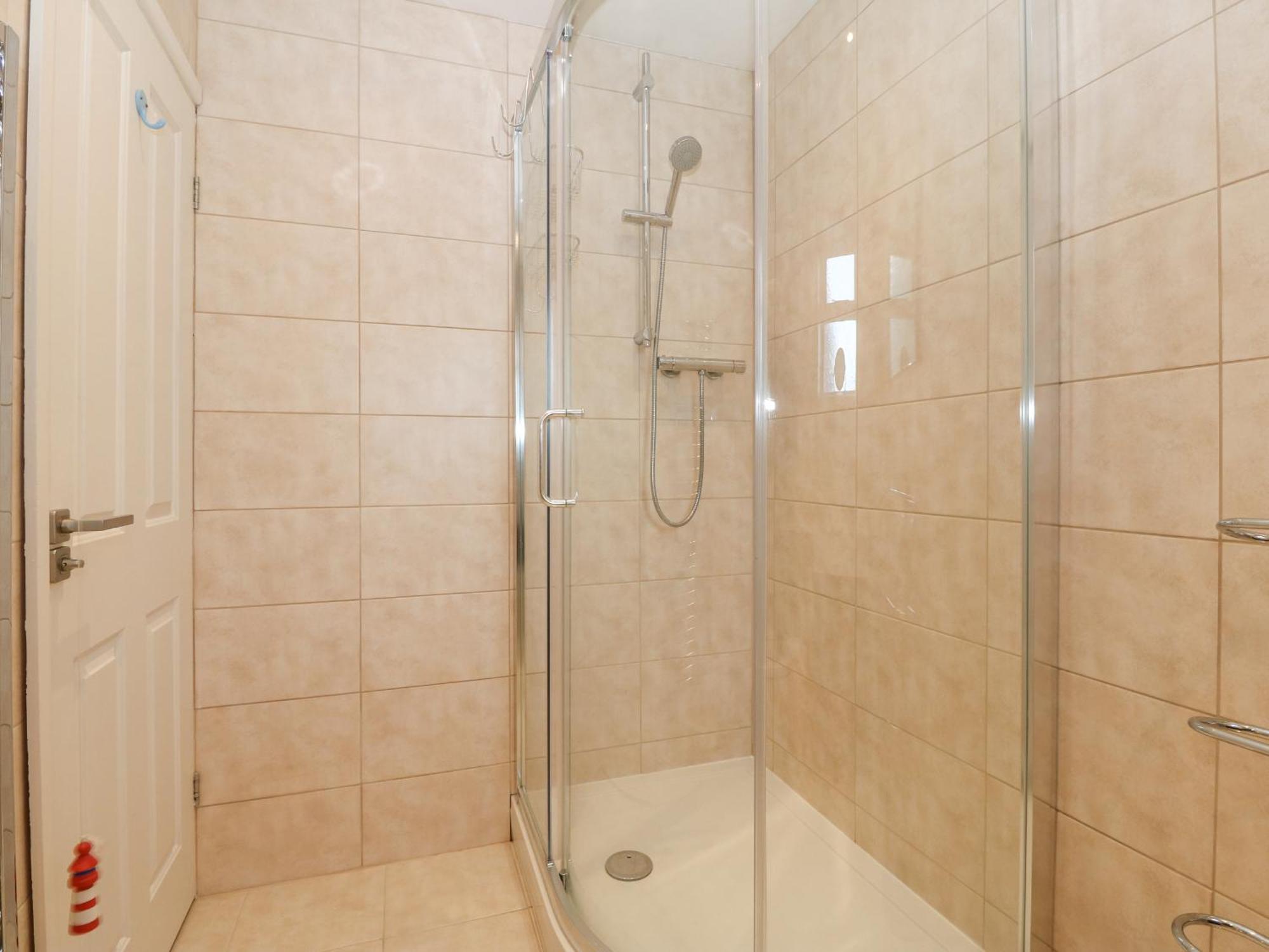 Riverview Apartment Cemaes Bay Buitenkant foto