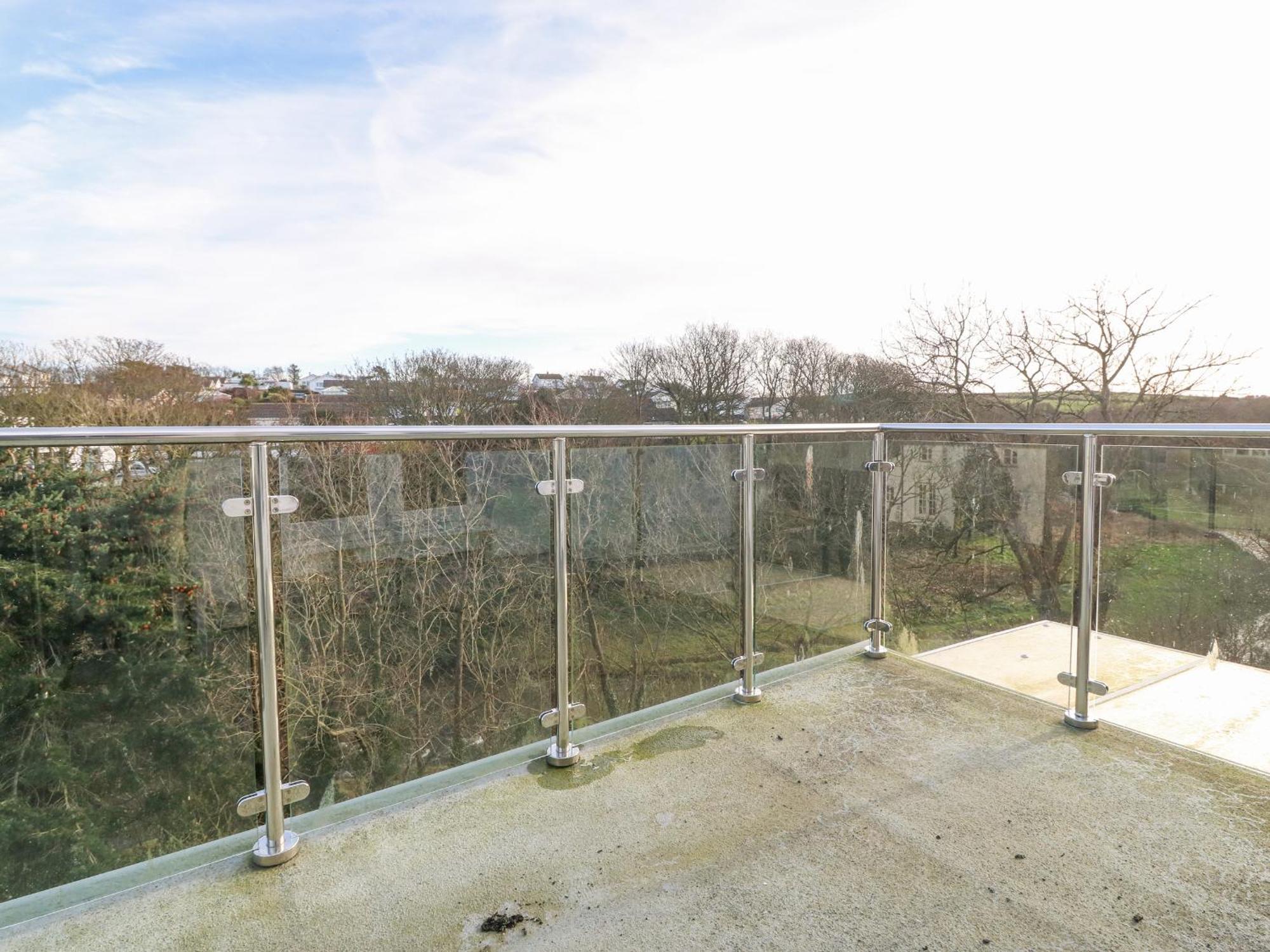 Riverview Apartment Cemaes Bay Buitenkant foto