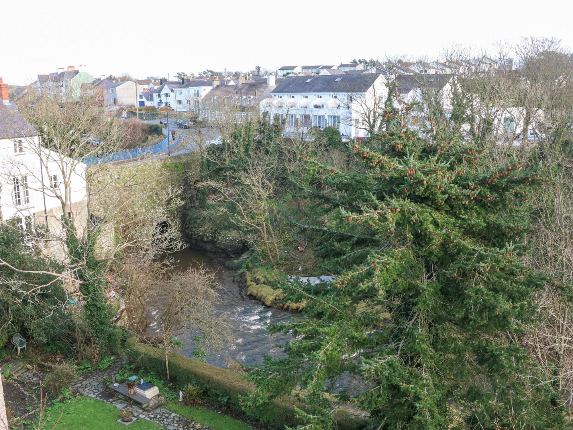 Riverview Apartment Cemaes Bay Buitenkant foto